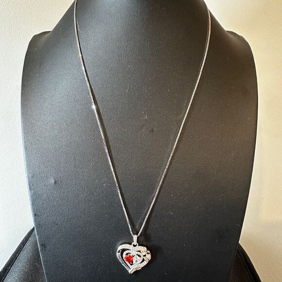 NIB Sterling silver, possibly gold plated, heart necklace with cz diamonds! - Picture 11 of 15